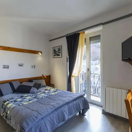 Apartment Cauterets: 2 Chambres, Balcon, Wifi - Fr-1-401-26 Cauterets